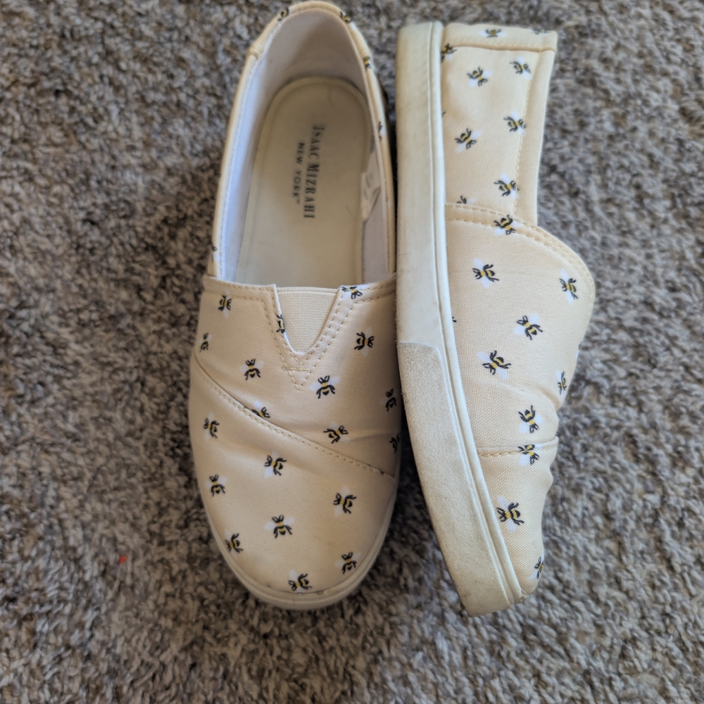 Isaac Mizrahi Bee Print Loafers